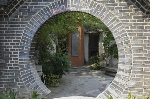山东的 巨富豪宅 ,号称 鲁中精品 ,主人后代耗资上亿翻修