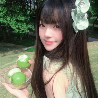 周迅然 明星照片